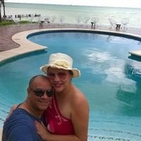 la piscina por el día