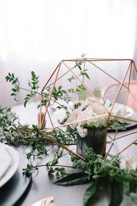 Artículos de decoración con la letra F - 2