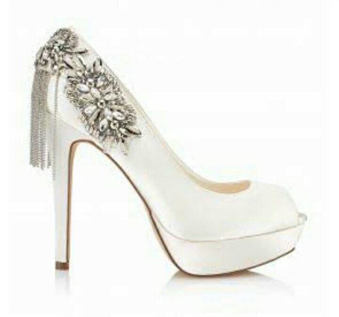 Para las que aún no elegimos zapatillas para el día b - 26