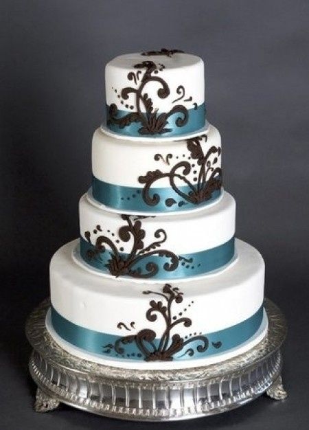 pastel con liston azul