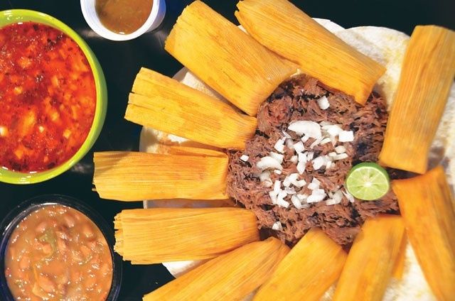 Opcion 1. Al centro de la mesa