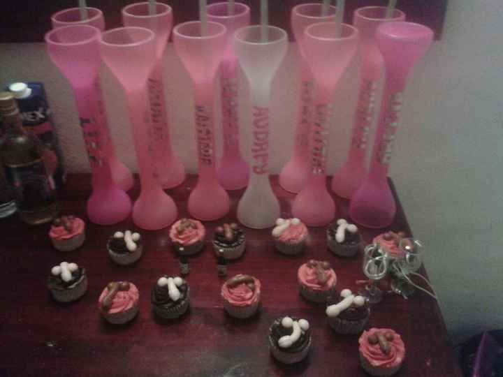 Yardas, cupcakes, shots