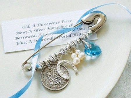 broche algo nuevo, viejo, azul, prestado