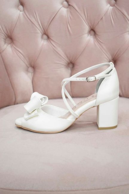 Habemus zapatillas de novia - 3