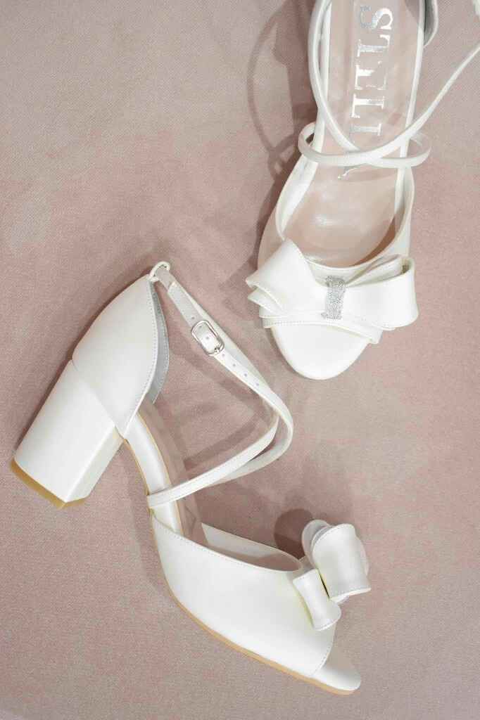 Habemus zapatillas de novia - 1