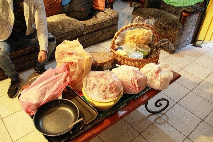 Al día siguiente llevamos una carne sonorense que llevé exprofeso, para que convivieran las familias