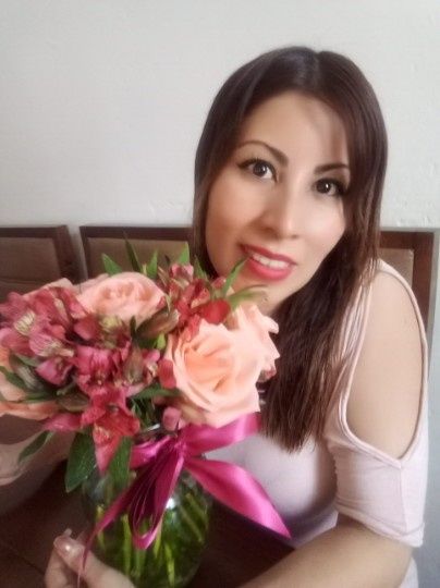 Ella, hermosa