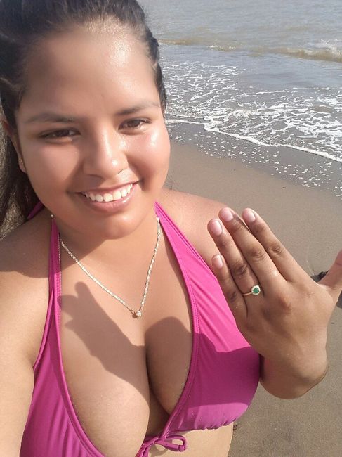 a presumir su anillo 💍 - 2