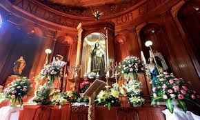 Altar iglesia del Carmen