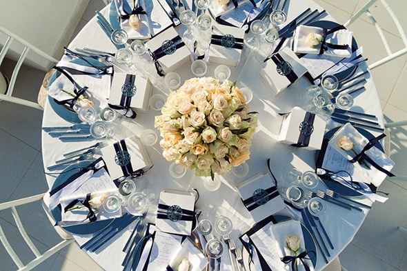 Mesa en azul y blanco