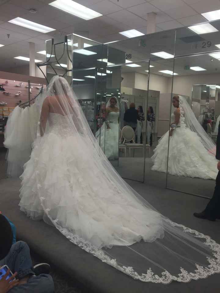 Feliz x mi vestido - 1