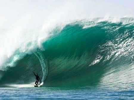La Ola verde en Cuyutlán  