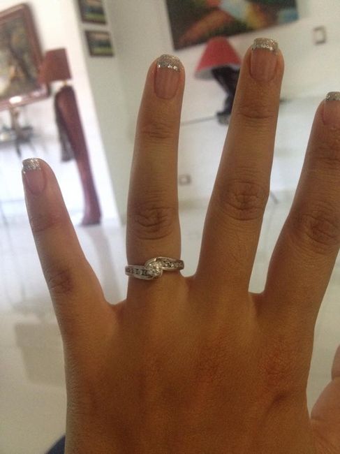 presumiendo el anillo haha