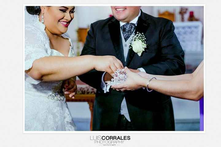Felizmente casada - 17