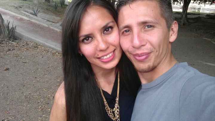 Fotos con sus prometidos!♥️ - 1