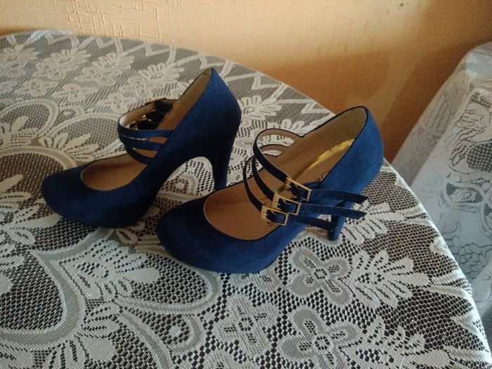 Tennis, zapatillas y sandalias 👠 - 4