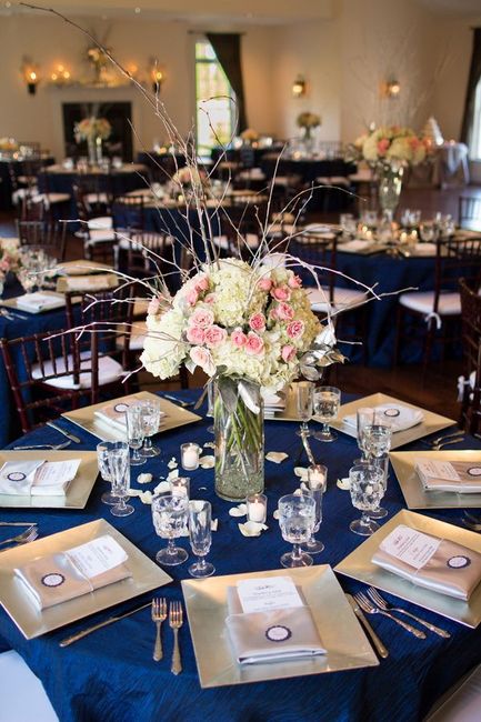 Ideas como combinar un azul marino para los manteles de las mesas - 4