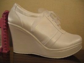 Tenis con platafoma