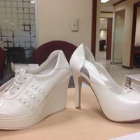 Tenis de novia, alguien? - 1