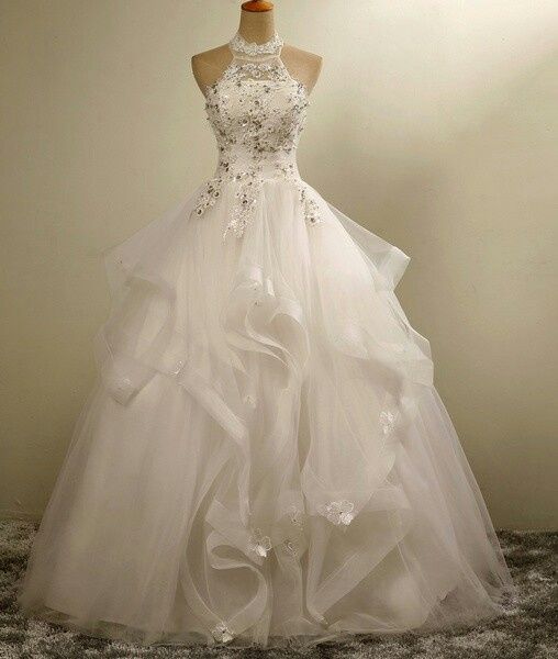 Si tu Fm tuviera que elegir tu vestido de boda.. 18