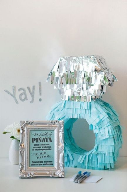 "Una idea de Aimee" Piñata de boda diy 1