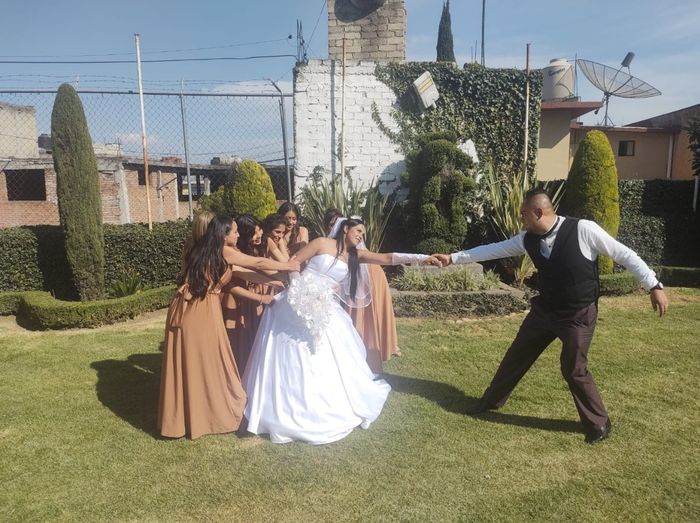 ¿Cuáles son las funciones de las damas de honor? 👩‍🦰👩👧👩‍🦱 - 1