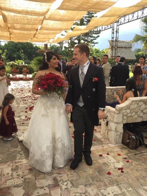 Salida de la ceremonia