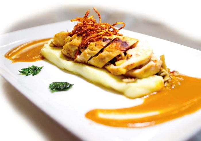 Mi platillo Master Chef - Pechugas rellenas con salsa de Mango 1