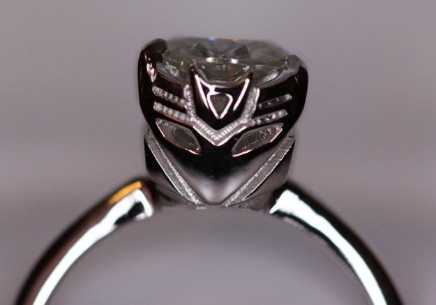Anillo decpeticón