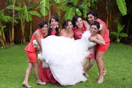 MIS DAMAS!
