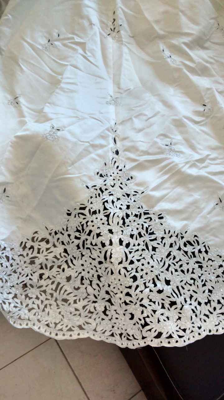 cauda de mi vestido!