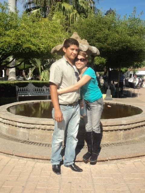 A TU LADO SOY LA MUJER MAS FELIZ DEL MUNDO 