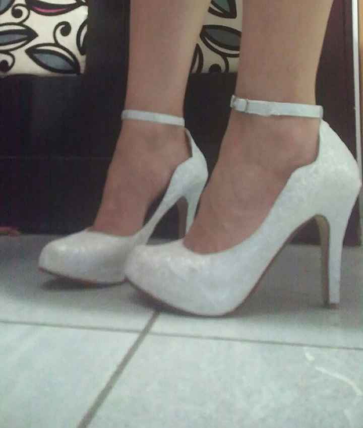 Les presumo mis zapatos y accesorios 👰👠 - 1
