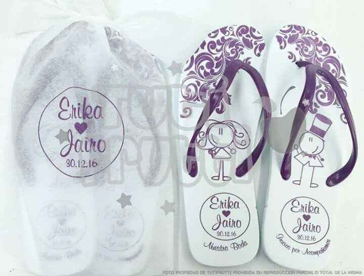 Combinacion de colores lila, blanco y dorado - 5