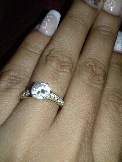 Anillo de compromiso, joyitas - 1