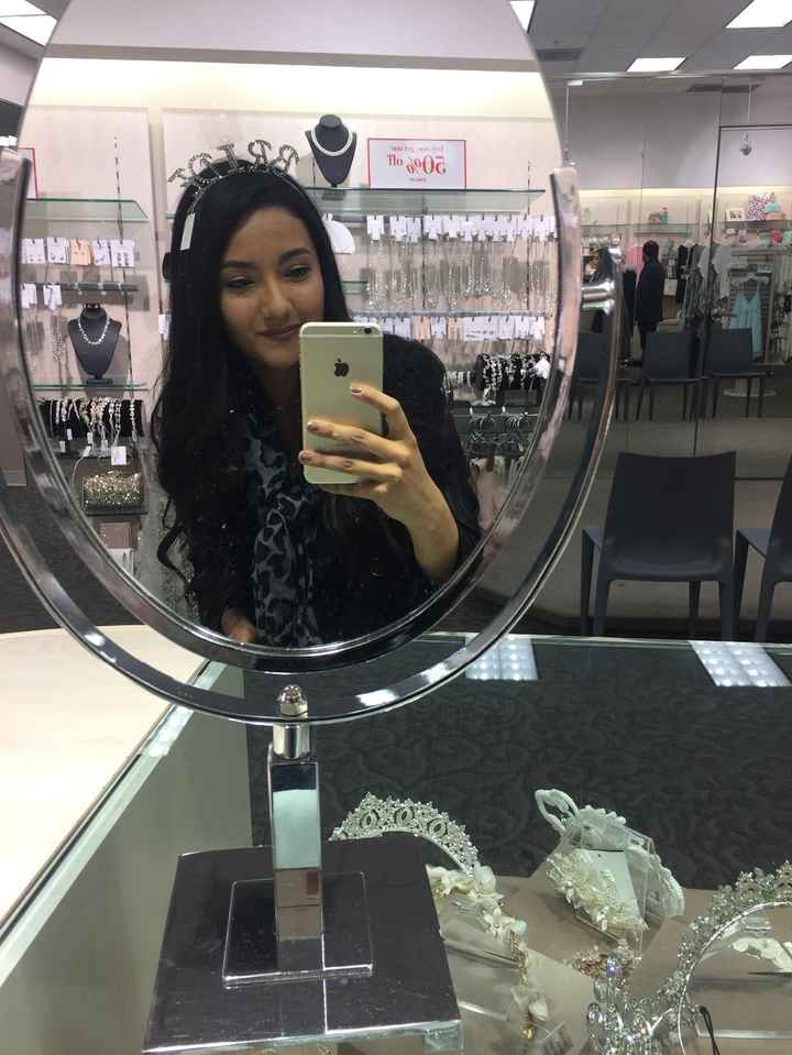 Esta Diadema me gusto para la despedida 