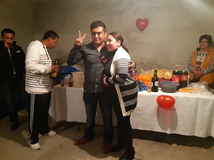 Ya todos bailados, pintados medio encuerados y a punto de comer!