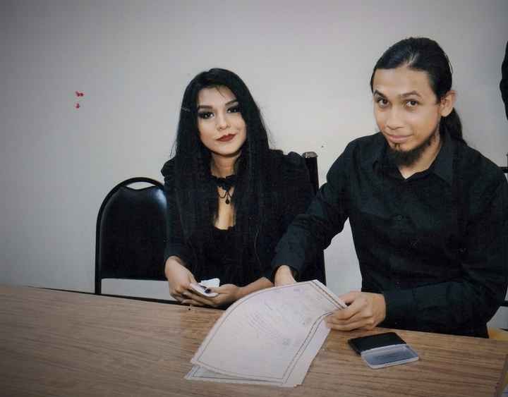 aquí dijo ¨"ay no se tomo volteen por favor "