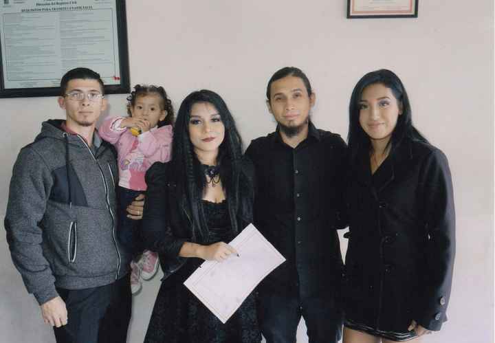 mi cuñado y su esposa 