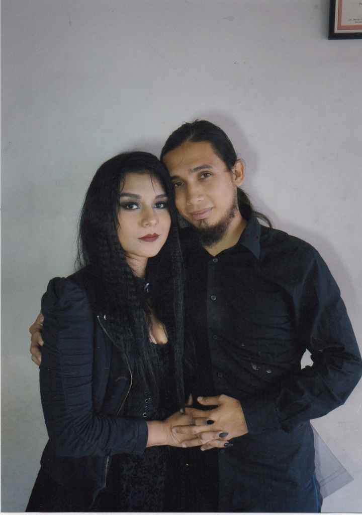 toda la seriedad pero bien enamorados :P