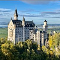 Si no tuvieras límite de presupuesto, ¿dónde sería tu boda de ensueño? - 1