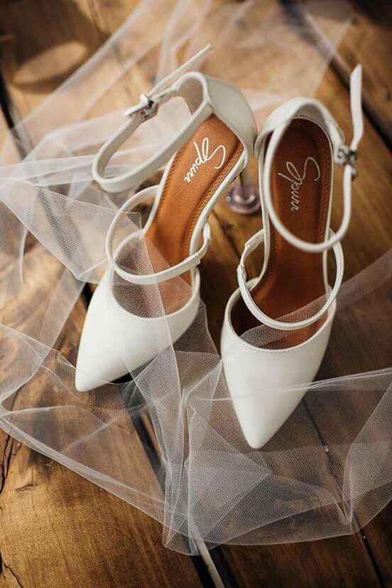 Ideas de zapatillas 👠👡👰 - 4