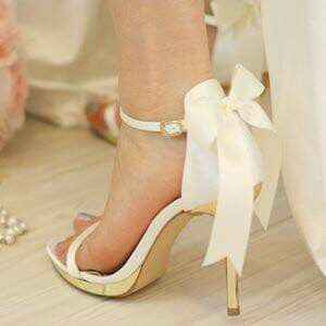 Ideas de zapatillas 👠👡👰 - 5