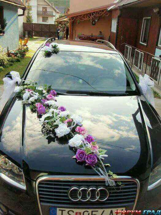 Ideas de decoración con flores para el auto - 16