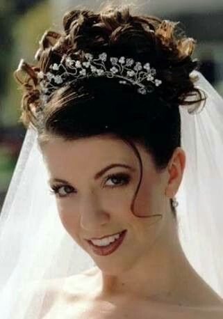 Ayuda chicas que tipo de tocado usar ? - 1