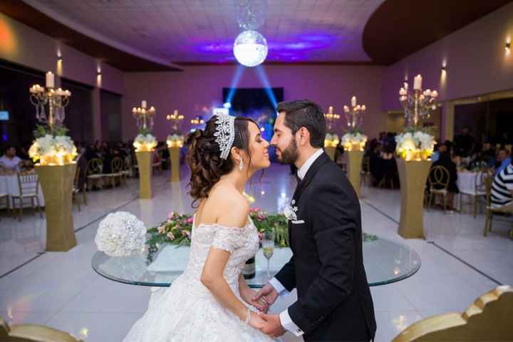 Felizmente casada - 2