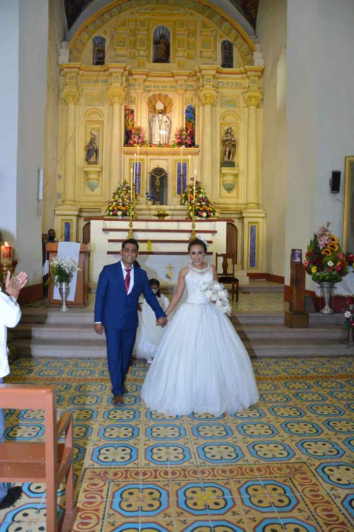 Nuestra Boda Religiosa se hizo posible después de esperarla un año💒❤️ - 2