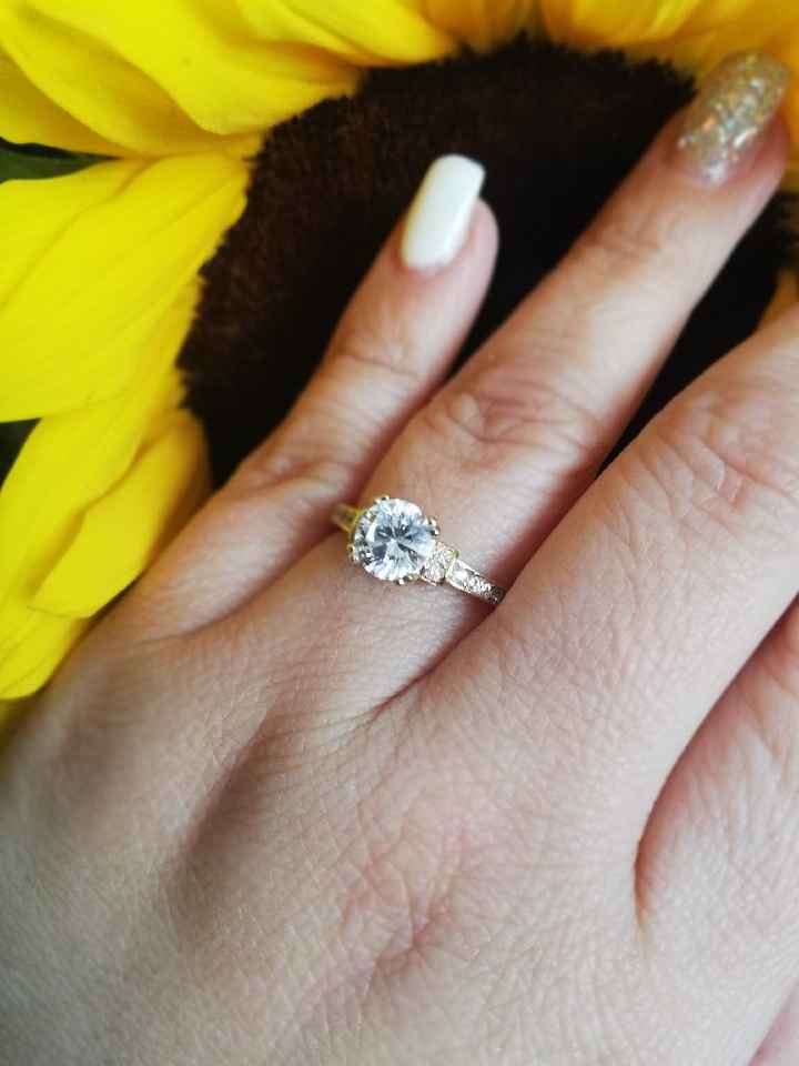 Por último... Muéstranos tu anillo 💍😍 - 1