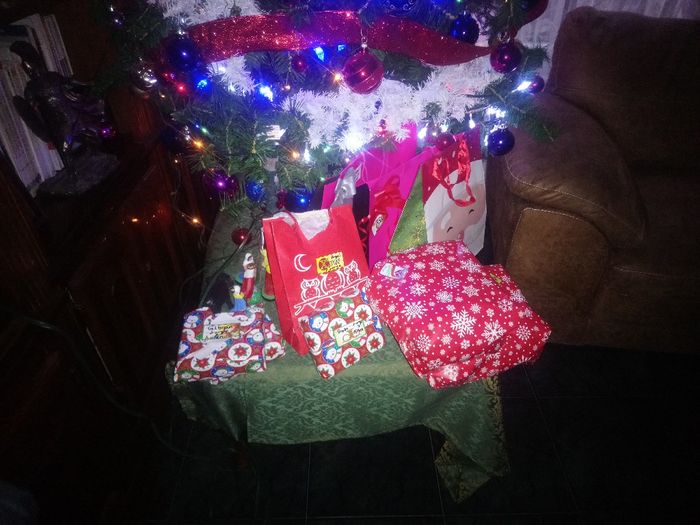 ¿Le van a dar regalos a su familia? 1