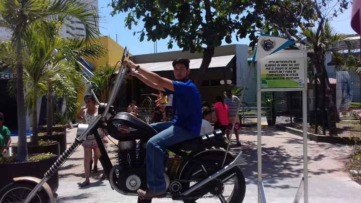 tirando chopo jajaja